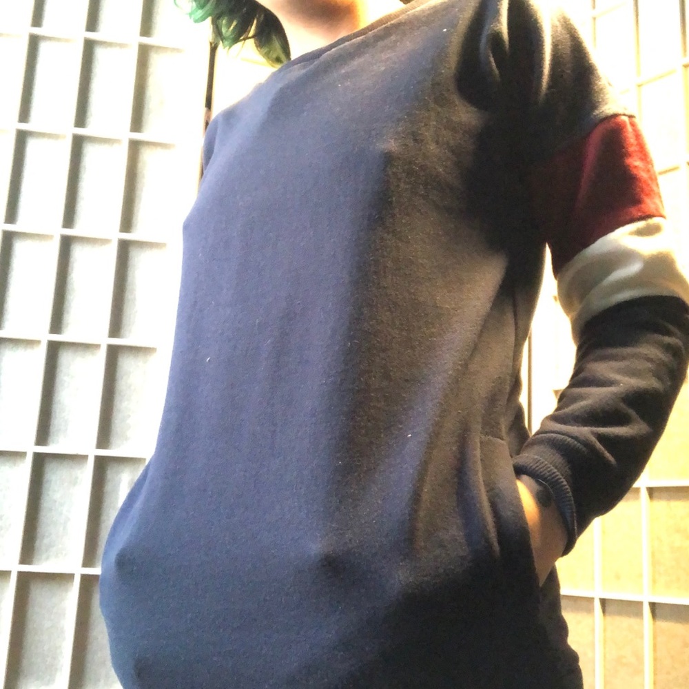 Colorblock crewneck - Picture 3 of 4